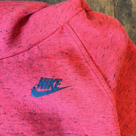 Nike hoodie. - Picture 2 of 7